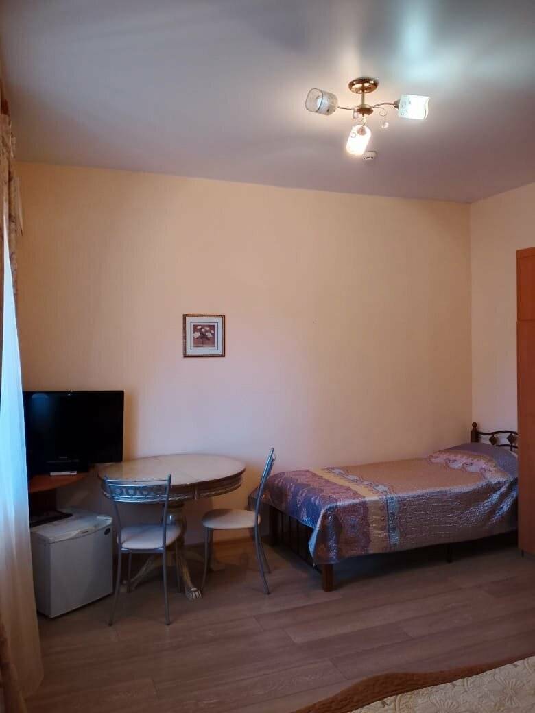 Фотографии номера Стандартный трехместный номер в Мини-отеле Флёр Углич