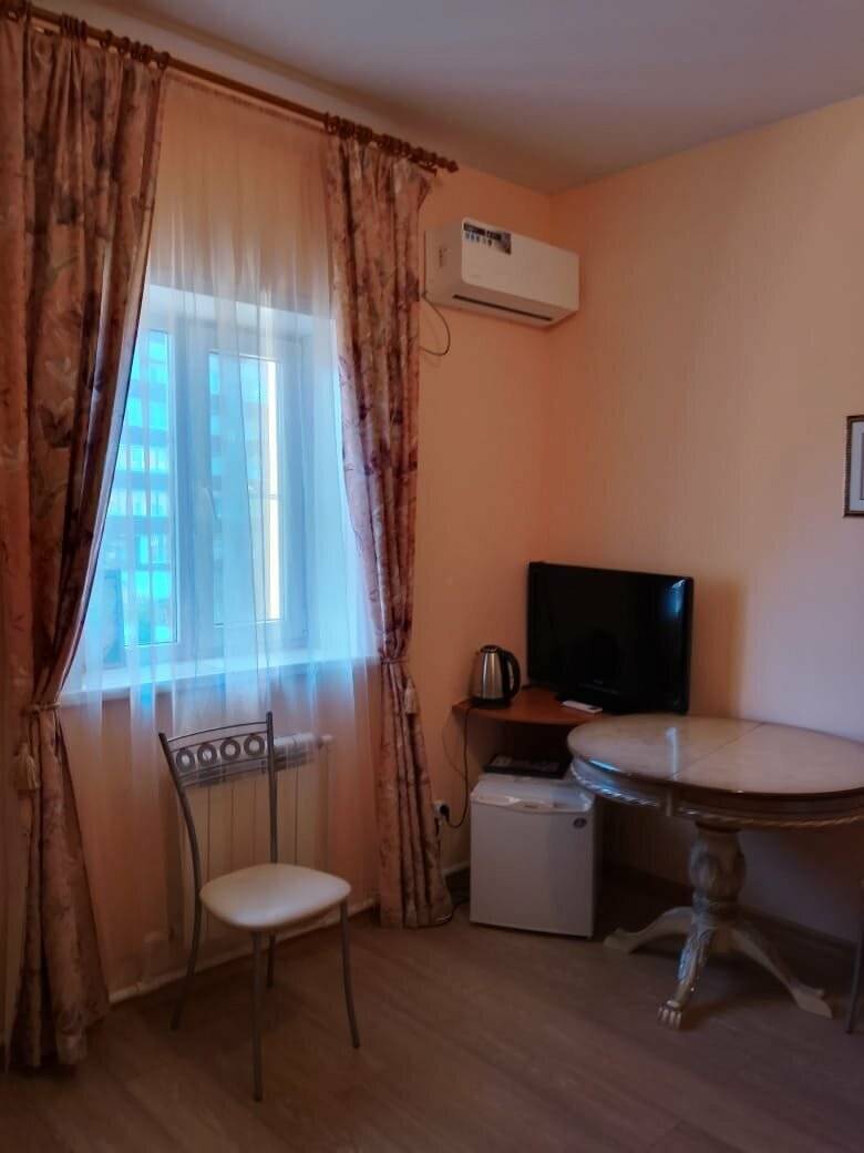 Фотографии номера Стандартный трехместный номер в Мини-отеле Флёр Углич